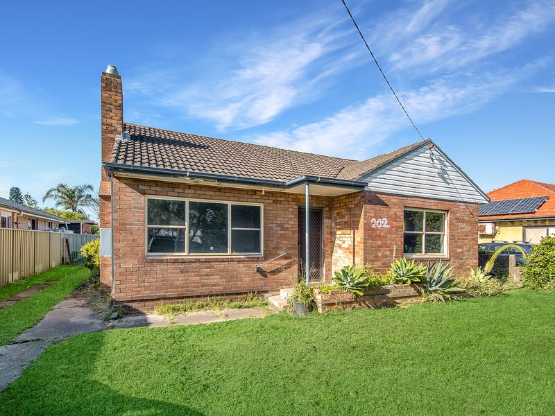 202 Fullerton Street, Stockton, NSW 2295 Property Details