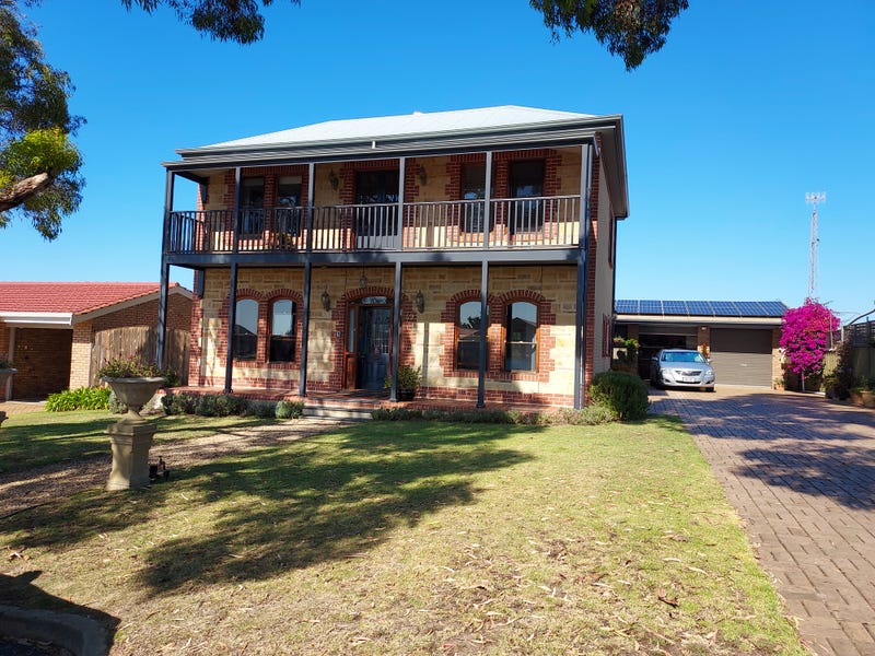 49 Renown Avenue, Victor Harbor, SA 5211