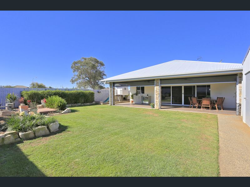 4 Deering Place, Innes Park, QLD 4670