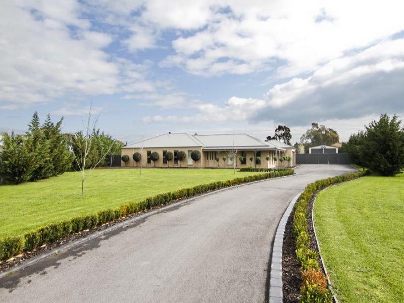 13 Chloe Court, Wurruk, Vic 3850 Property Details