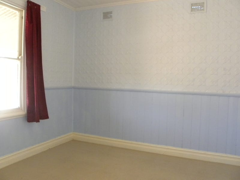 27 Gordon Street, Young, NSW 2594