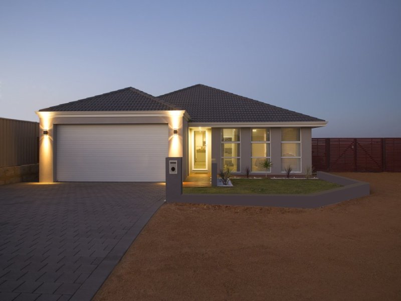 18 Shamrock Street, Wandina, WA 6530 Property Details