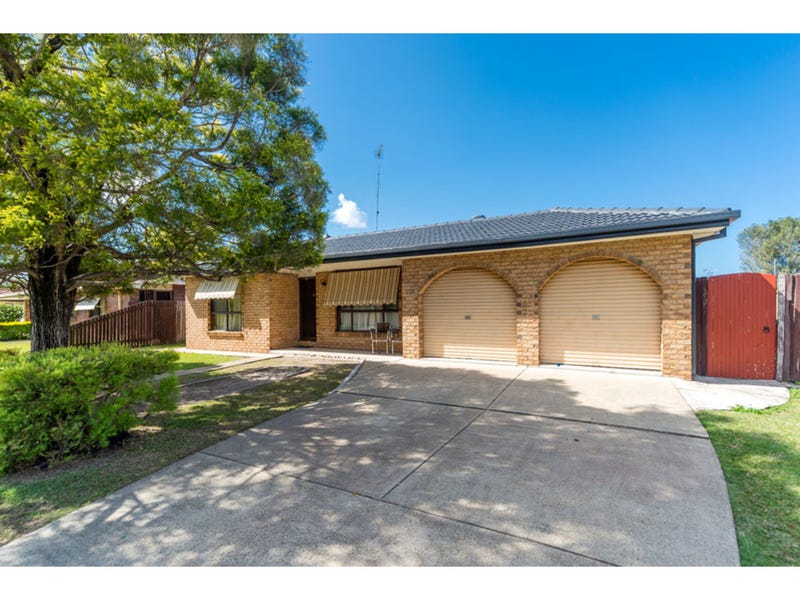 7 Minden Crescent, Helensvale, Qld 4212 Property Details