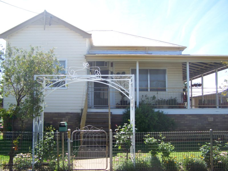 34 Barwan Street, Narrabri, NSW 2390 Property Details