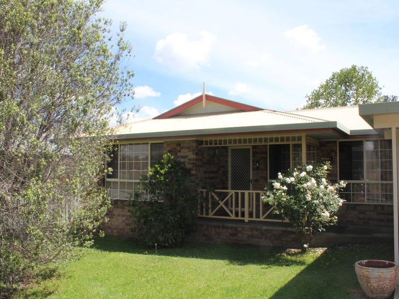 72 Lang Street, Glen Innes, NSW 2370 House for Sale