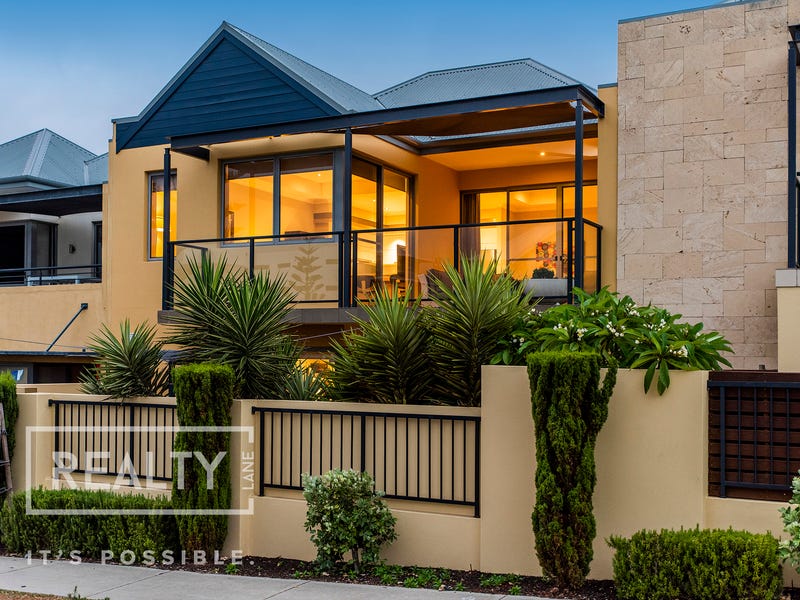 2/112 Flora Terrace, North Beach, WA