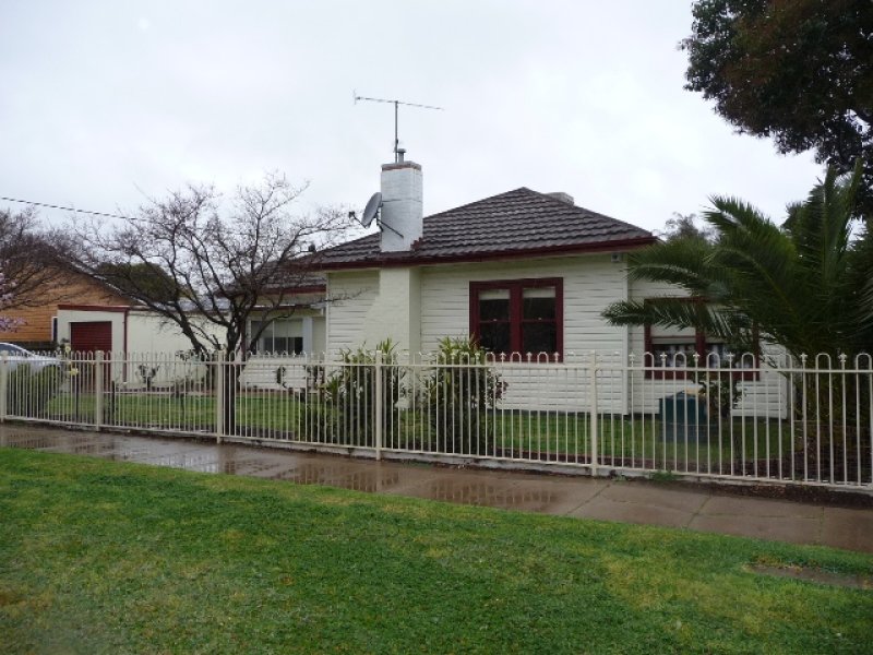 241 Eyre Street, Echuca, Vic 3564 Property Details