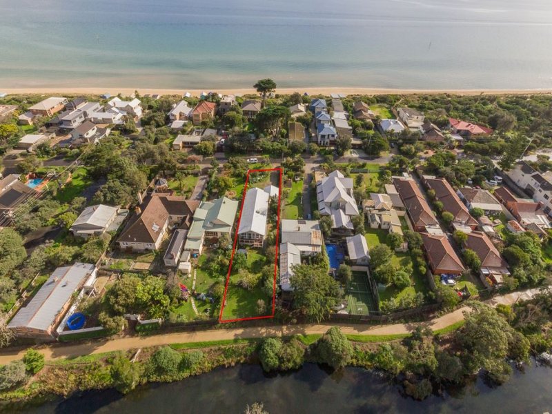 23 Gould Street, Frankston, Vic 3199 Property Details