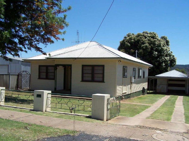 137 Simpson Street, Wellington, NSW 2820 Property Details