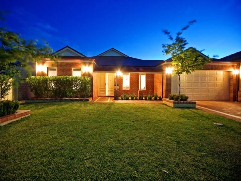 6 Lockeport Approach, Madeley, WA 6065 Property Details