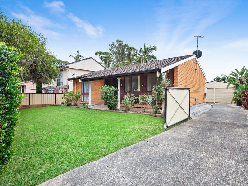 29 Kingsford Smith Drive, Berkeley Vale, NSW 2261