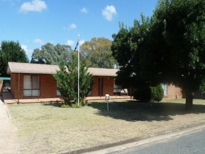 7779 Farm Street, Boorowa, NSW 2586