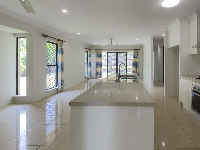 2D Fitzmaurice Drive, Bentley Park, QLD 4869