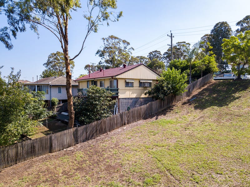 2 Guernsey Street, Busby, NSW 2168 Property Details