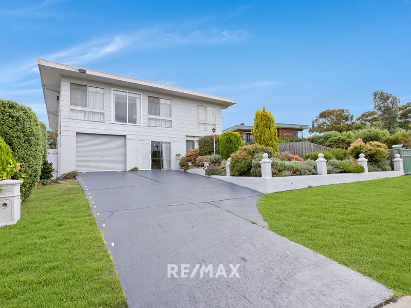 Houses for Sale in Lakes Entrance, VIC 3909