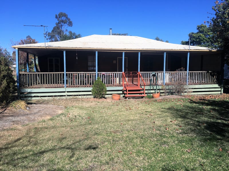14 SHAMROCK STREET, Blackall, Qld 4472 Property Details