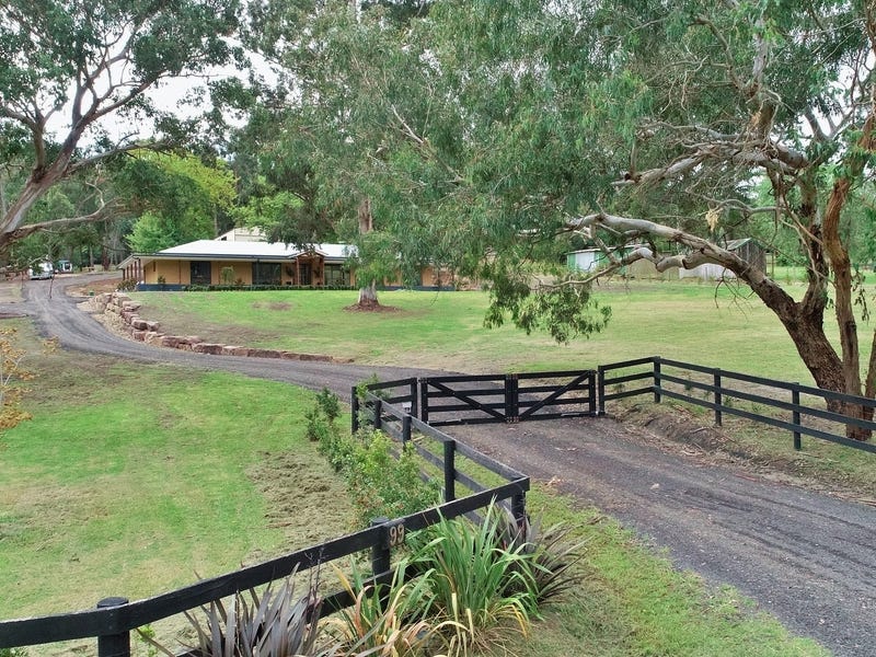 99 Airlie Road, Healesville, Vic 3777 Property Details