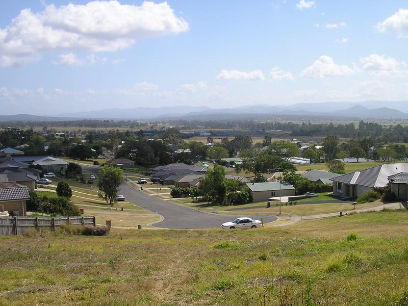 34 Ramsey Court, Lowood, QLD 4311