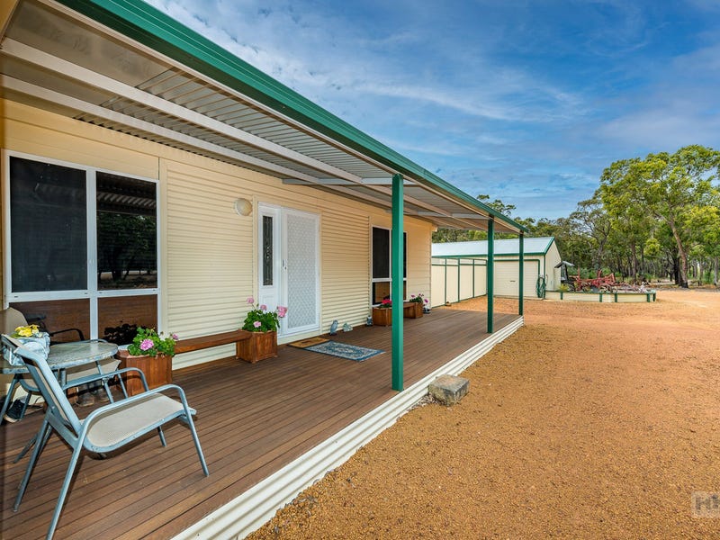 45 Leschenaultia Drive Chittering Wa 6084 Property Details