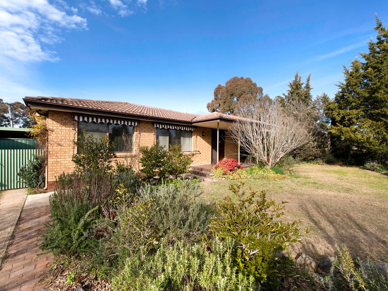 13 Pambula Street, Kaleen, ACT 2617 Property Details