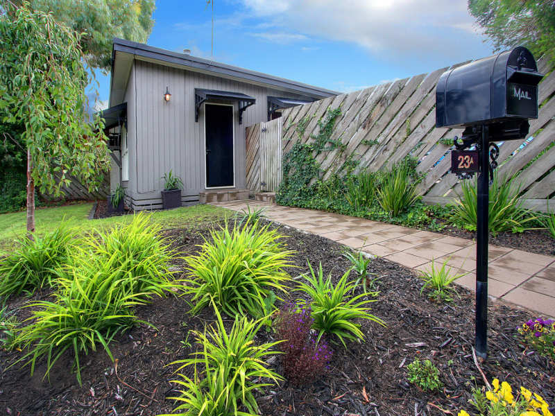 1/23 Seaview Avenue, Mornington, Vic 3931 Property Details