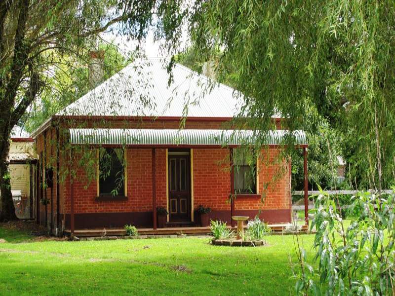 9 Grove Street, Spring Hill, NSW 2800