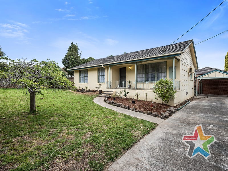111 Yarra Road, Croydon Hills, VIC 3136