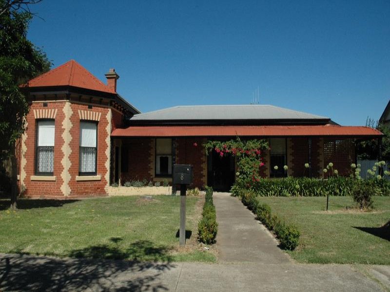 8 Campbell Street, Maryborough, VIC 3465