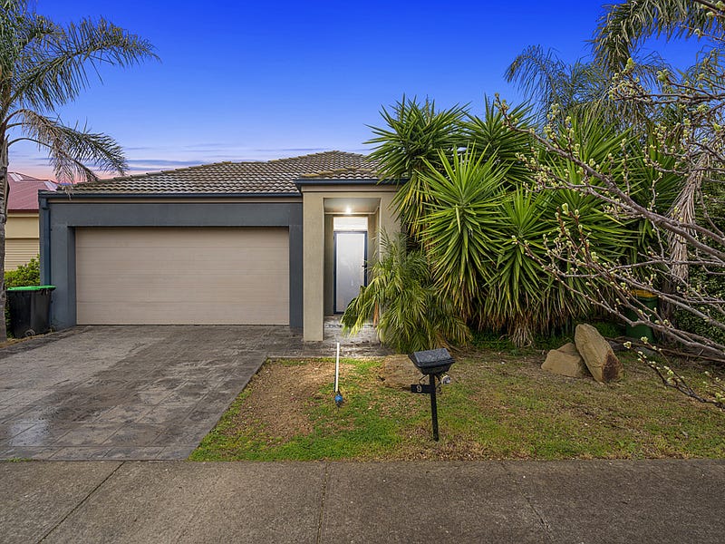 9 Morwell Gardens, Caroline Springs, VIC 3023