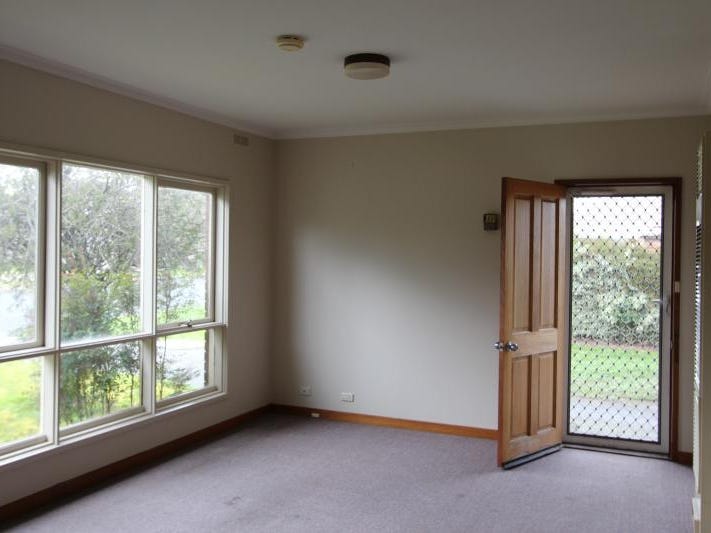 1/1 Kinnane Court, Ballarat North, VIC 3350