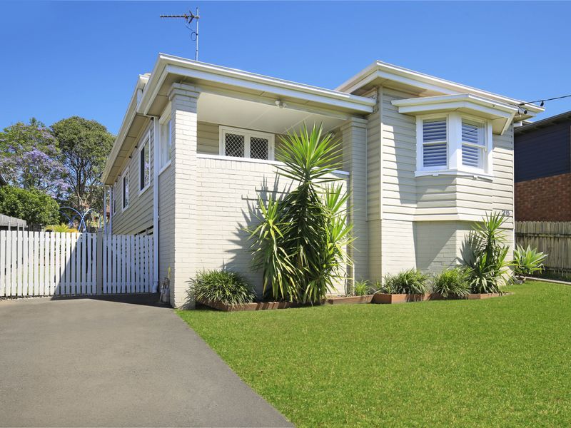 26 Prospect Street, Mount Saint Thomas, NSW 2500