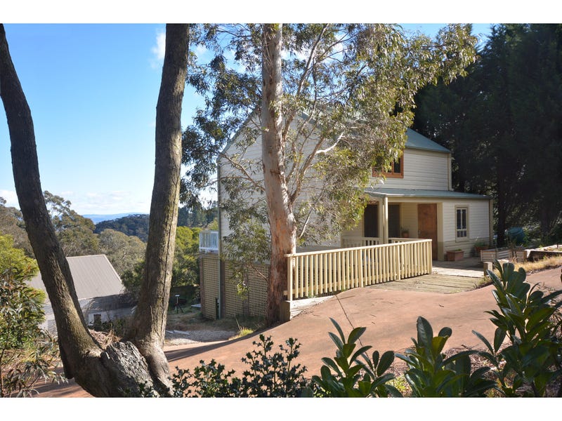 105 Station Street, Blackheath, NSW 2785 Property Details