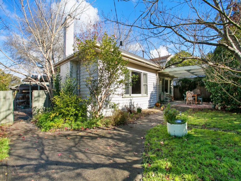 43 Oban Road, Ringwood, VIC 3134