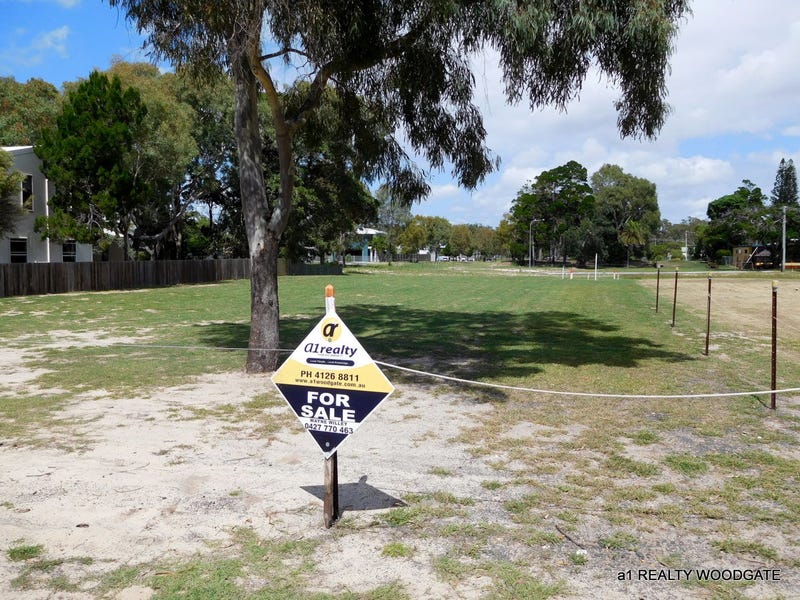 74 Esplanade, Woodgate, QLD 4660