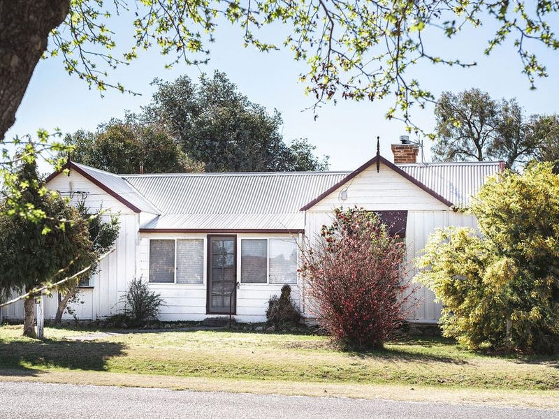 32 Margaret Street, Tenterfield, NSW 2372 House for Sale realestate