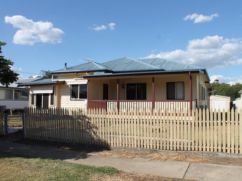 39 Edward Street, Dalby, QLD 4405