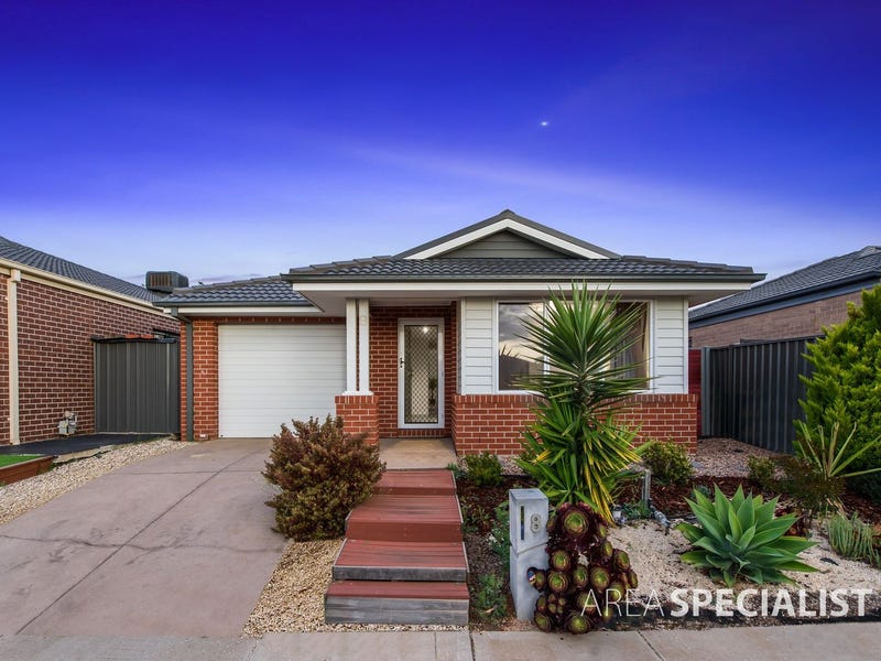 8 Orvalia Road, Manor Lakes, Vic 3024