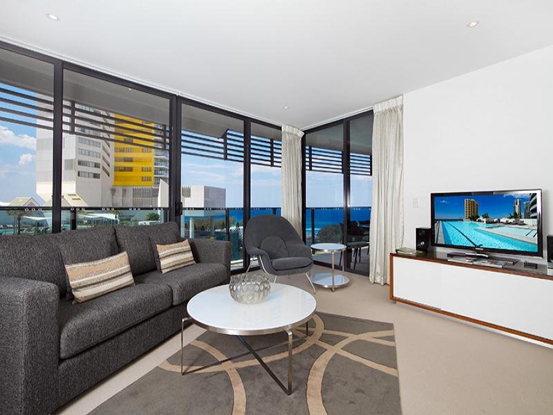 72/4 Charles Avenue, Broadbeach, Qld 4218 - Property Details