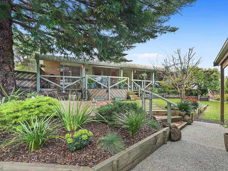 4 Asbury Street W, Ocean Grove, VIC 3226
