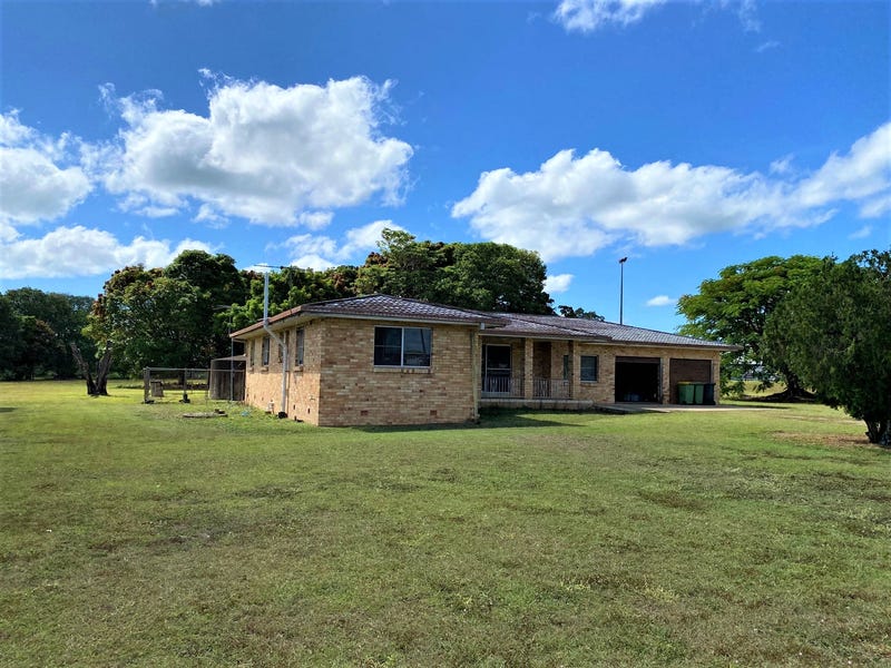 126 Sarina Beach Road, Sarina, Qld 4737 Property Details