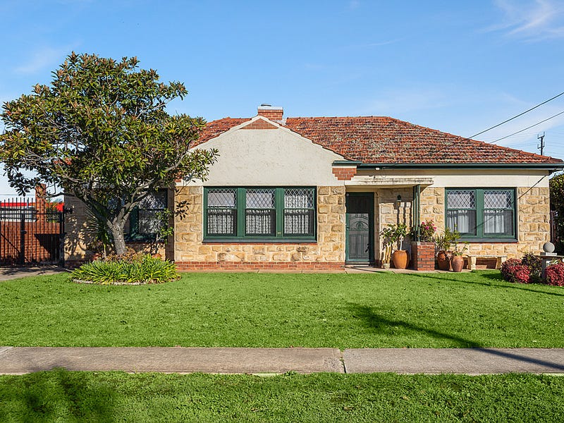 10 Ray Street, Findon, SA 5023