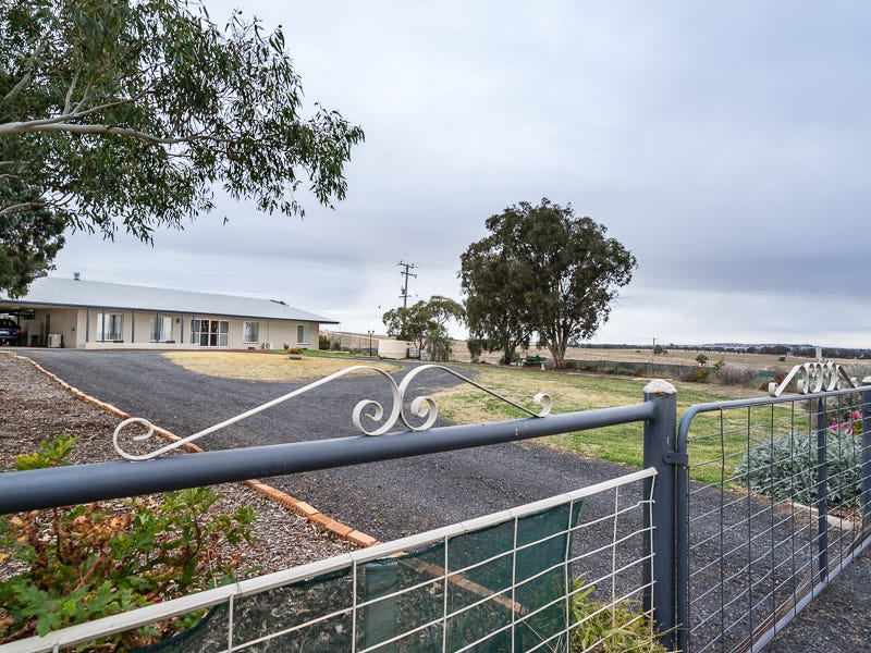 268 Deep Creek Road, Geurie, NSW 2818