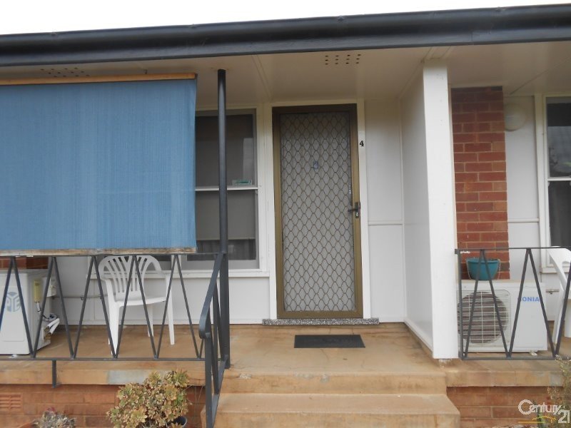 4/13 Orange Street, Parkes, NSW 2870