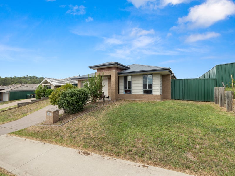 77 Henry Dangar Drive, Muswellbrook, NSW 2333 Property Details