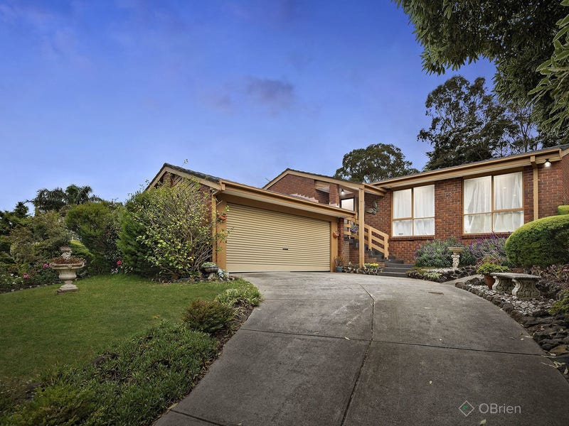 13 Bournevale Drive, Berwick, Vic 3806 Property Details