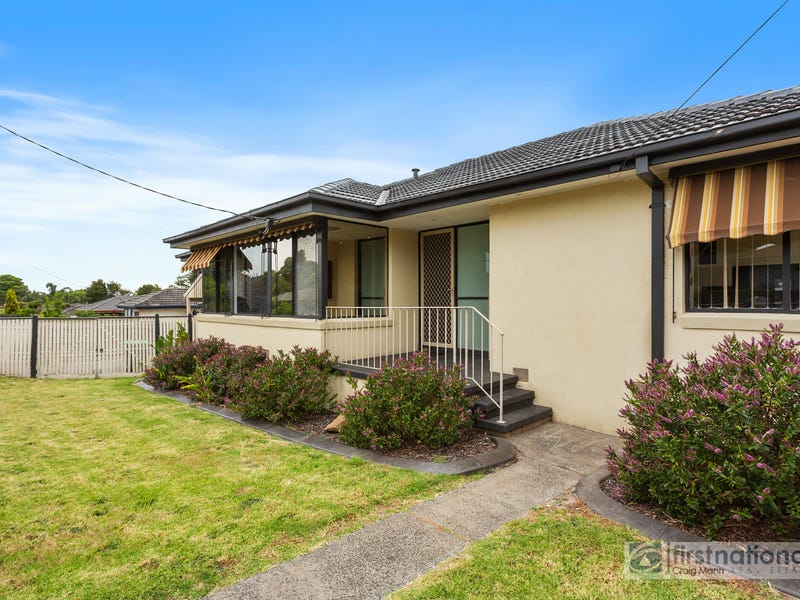 1 Leonard Drive Somerville Vic 3912 Property Details