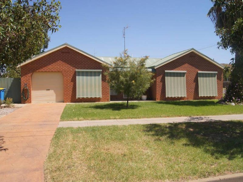 46 Pinnuck Street, Finley, NSW 2713