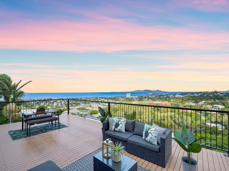 10 Balmoral Drive, Castle Hill, QLD 4810