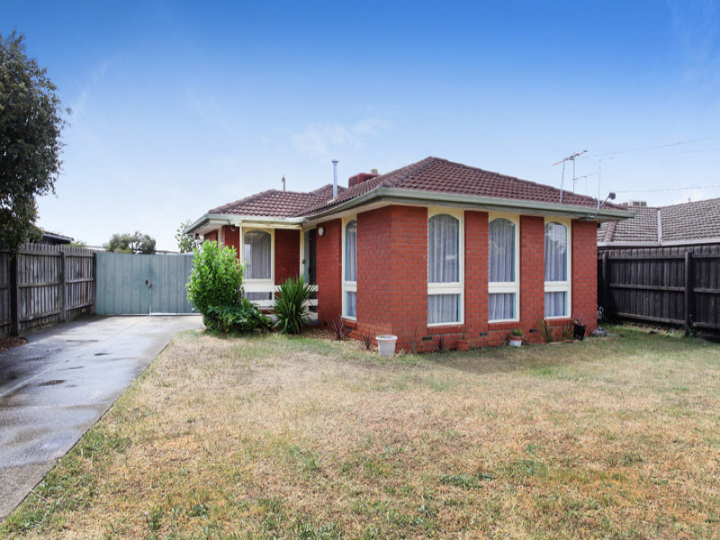 5 Blackwood Drive, Melton South, VIC 3338