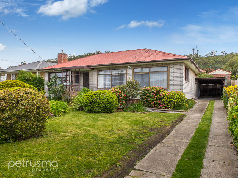228 Derwent Avenue, Lindisfarne, Tas 7015 Property Details